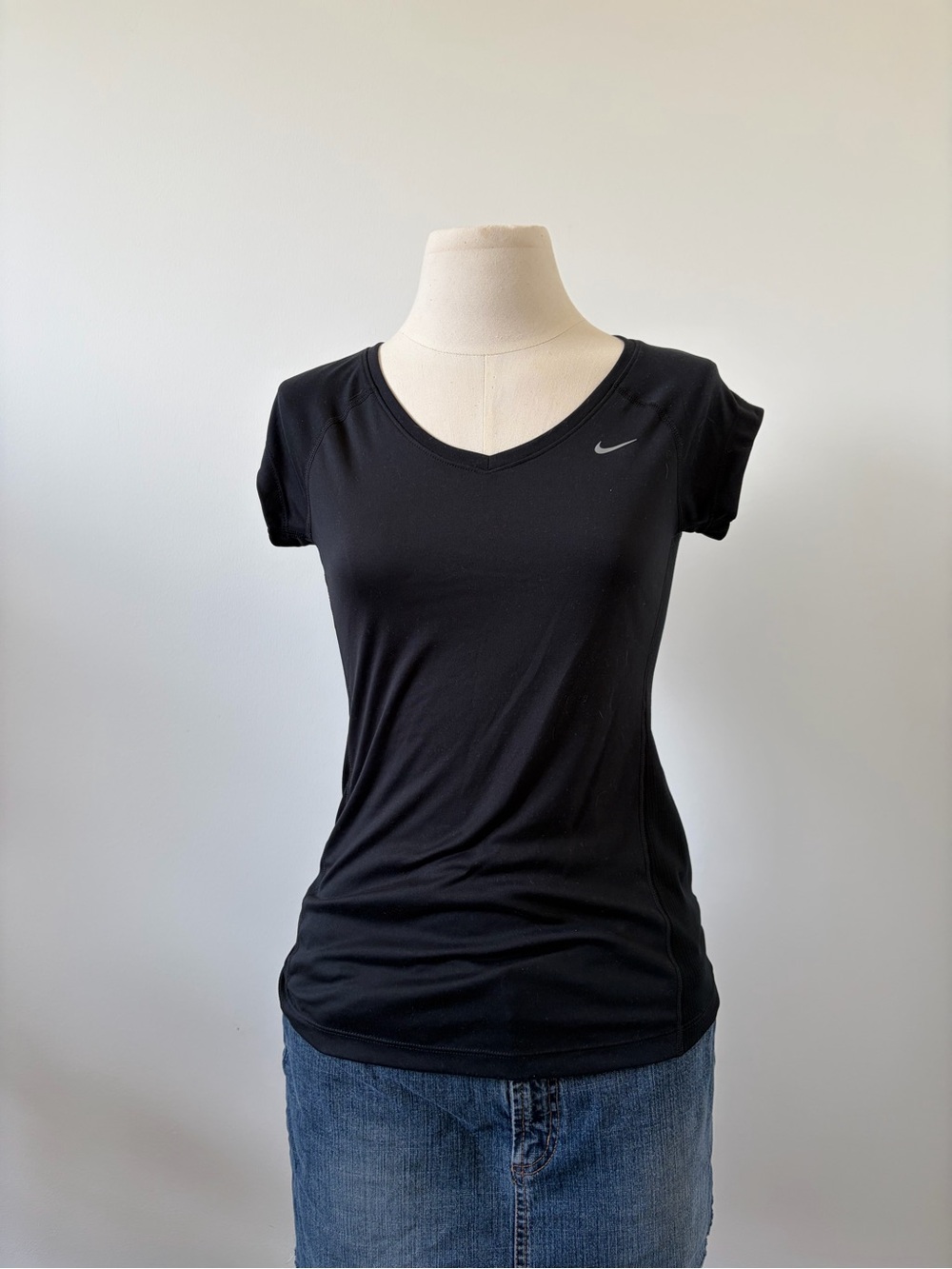 Nike Black Short Sleeve V-Neck Athletic Tee